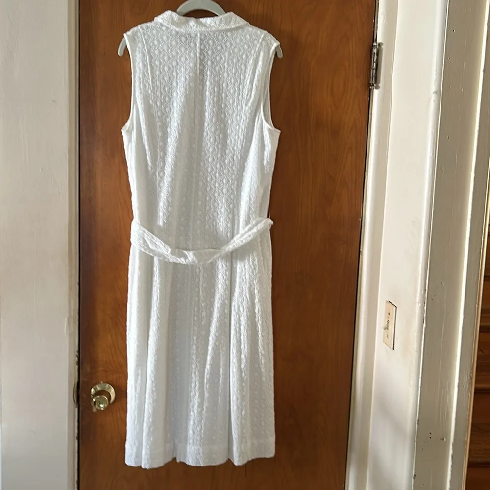 Anne Klein White Sleeveless Midi Dress with Notched Collar - Picture 2 of 7